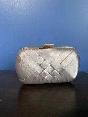 Small Mia DeLuca Clutch with Removable Chain Strap